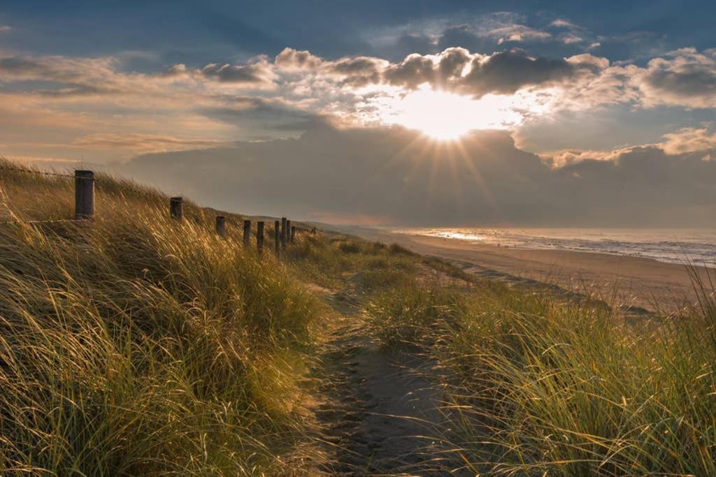 Hoekje Up Katwijk aan Zee Bagian luar foto